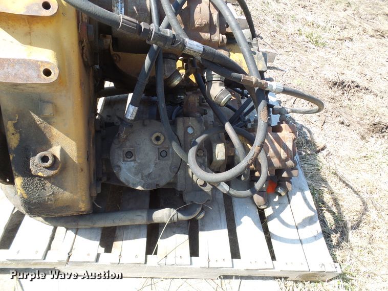 image for item DL0873 Assorted hydraulic hoses and pumps