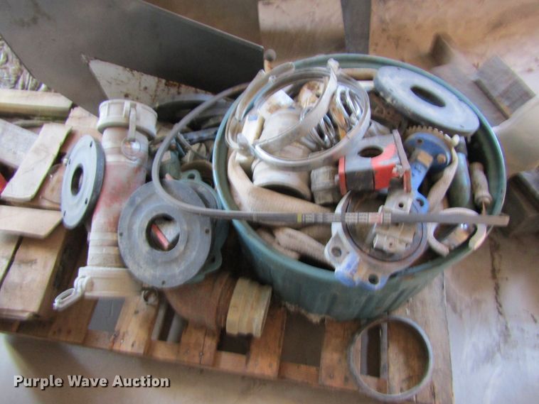 image for item DL0873 Assorted hydraulic hoses and pumps