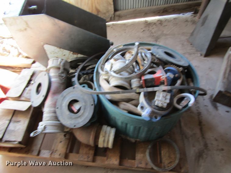 image for item DL0873 Assorted hydraulic hoses and pumps