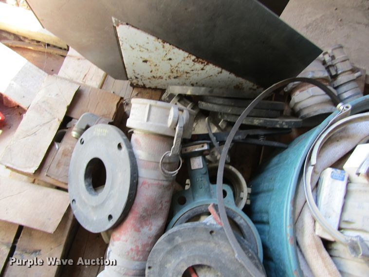 image for item DL0873 Assorted hydraulic hoses and pumps