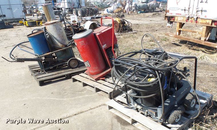 image for item DL0878 (3) pressure washers