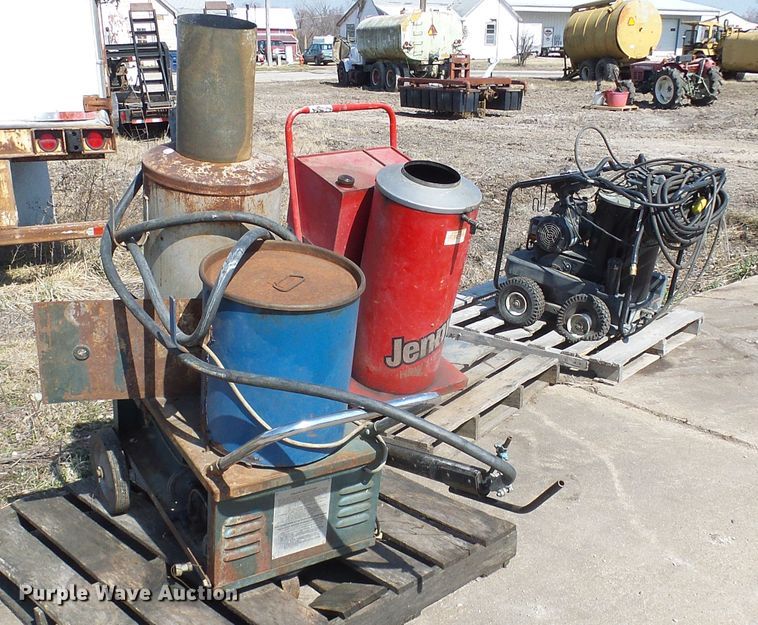 image for item DL0878 (3) pressure washers