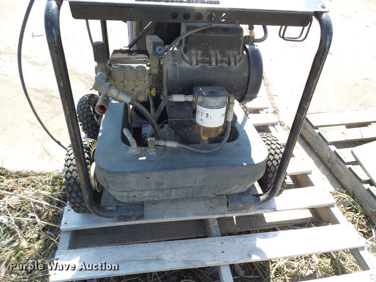 image for item DL0878 (3) pressure washers