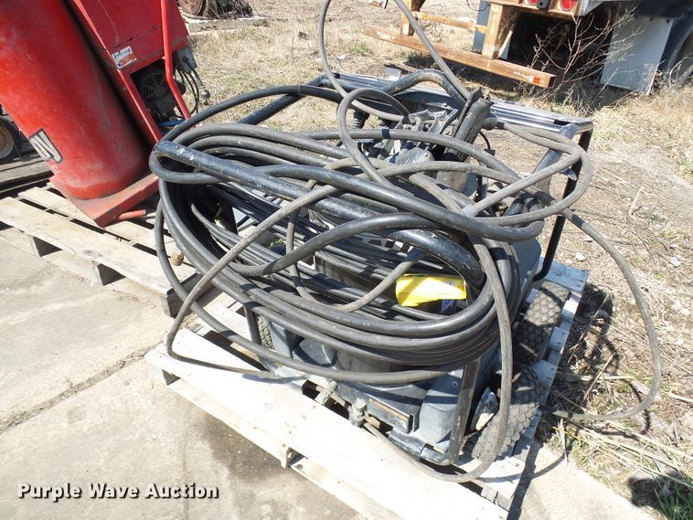 image for item DL0878 (3) pressure washers