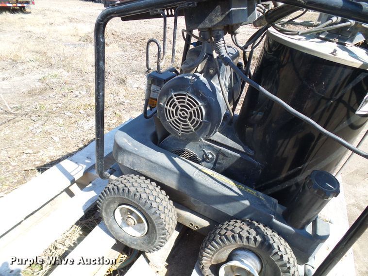 image for item DL0878 (3) pressure washers