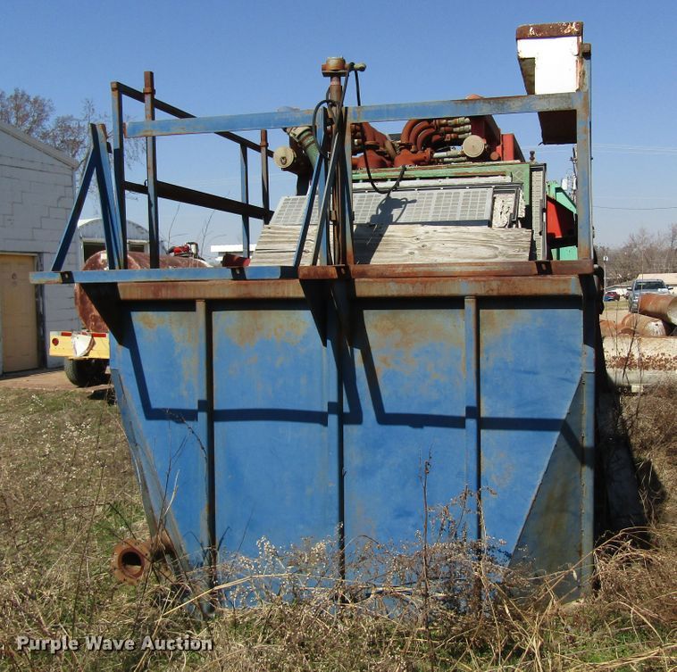 image for item DL0880 American MP300 mud pump