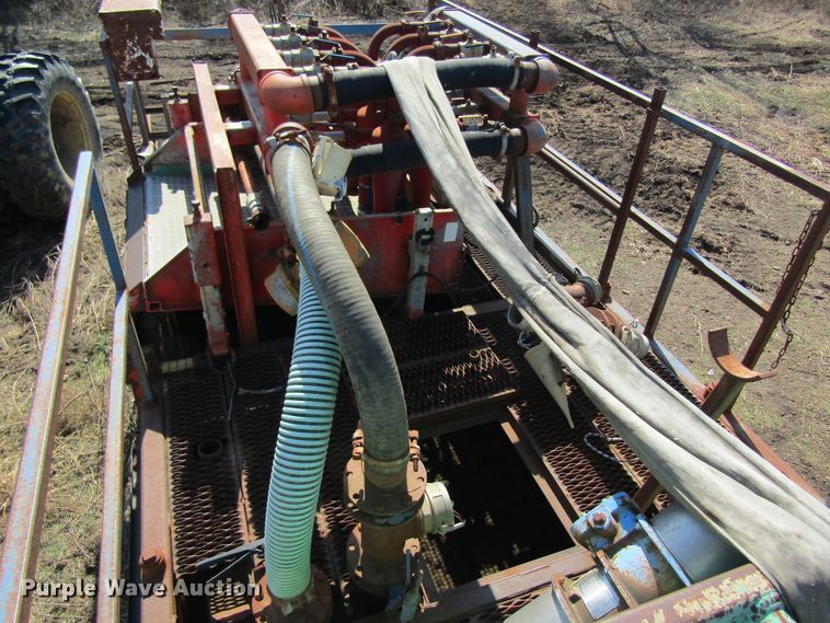 image for item DL0880 American MP300 mud pump