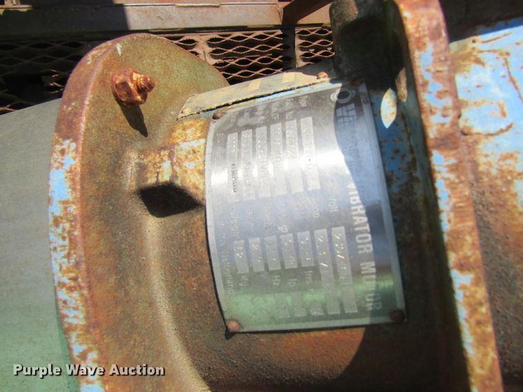 image for item DL0880 American MP300 mud pump