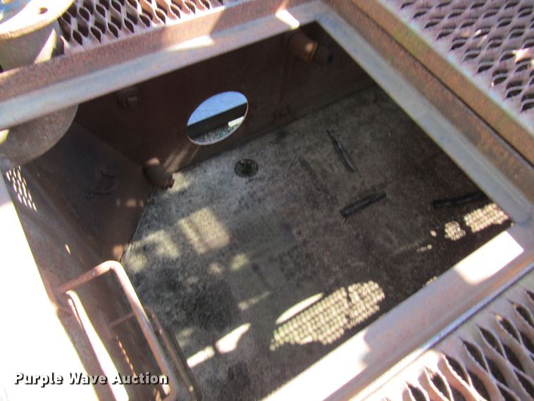 image for item DL0880 American MP300 mud pump