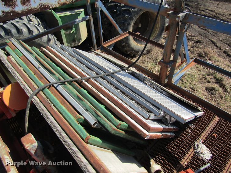 image for item DL0880 American MP300 mud pump