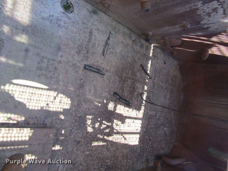 image for item DL0880 American MP300 mud pump