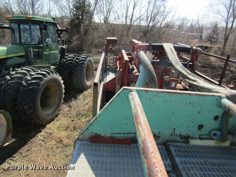 image for item DL0880 American MP300 mud pump