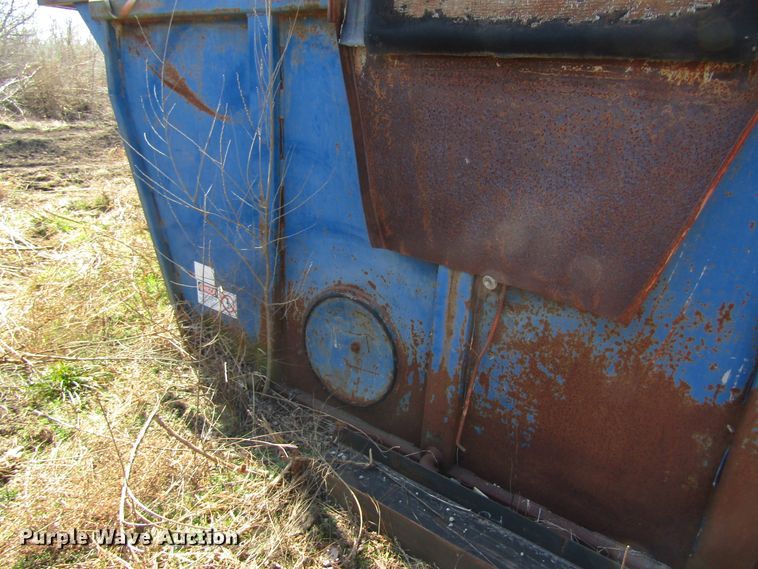 image for item DL0880 American MP300 mud pump