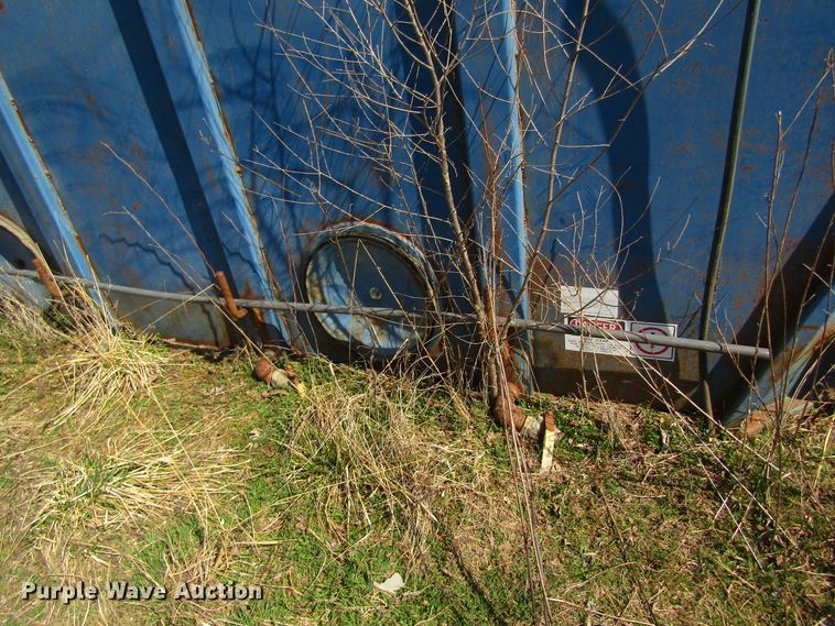 image for item DL0880 American MP300 mud pump