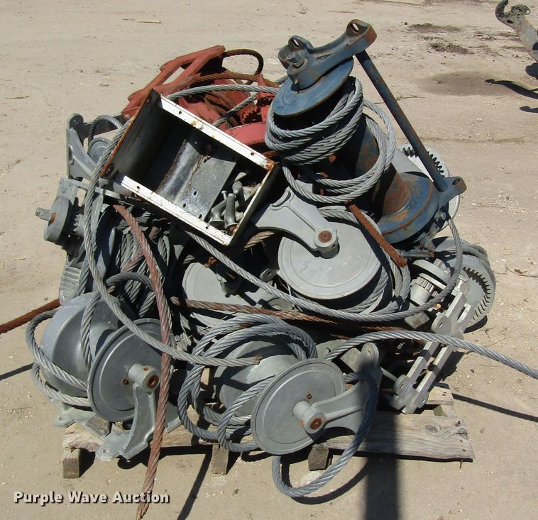 image for item DL0881 Assorted Wintech winches