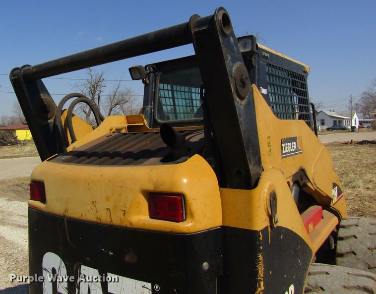 image for item DL0884 2004 Caterpillar 242B  skid steer loader