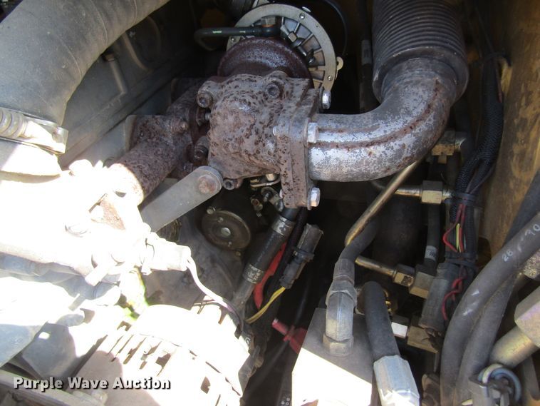 image for item DL0884 2004 Caterpillar 242B  skid steer loader