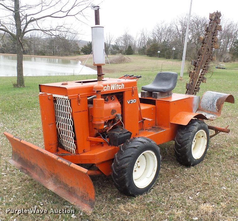 image for item DL0917 Ditch Witch V30  trencher