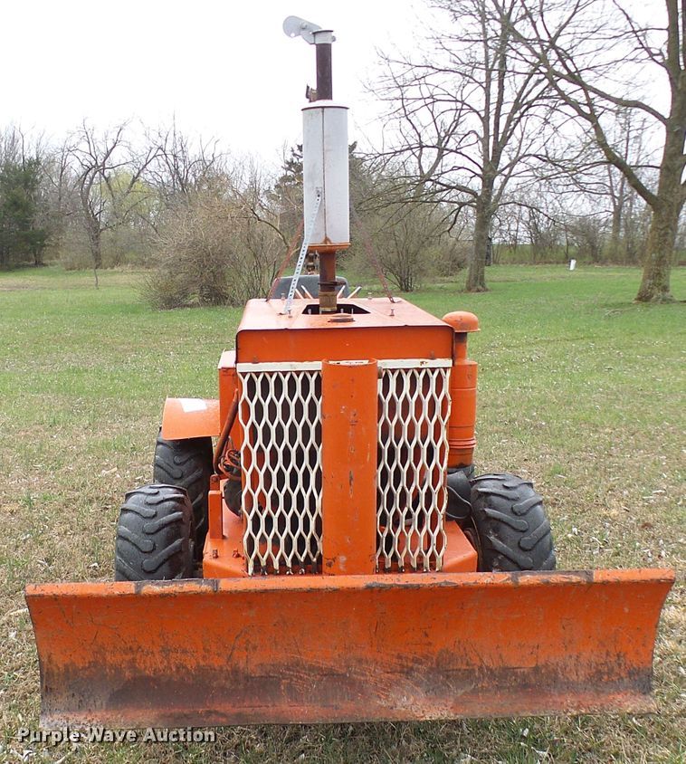 image for item DL0917 Ditch Witch V30  trencher