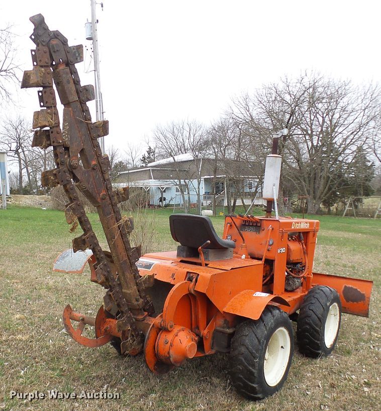 image for item DL0917 Ditch Witch V30  trencher