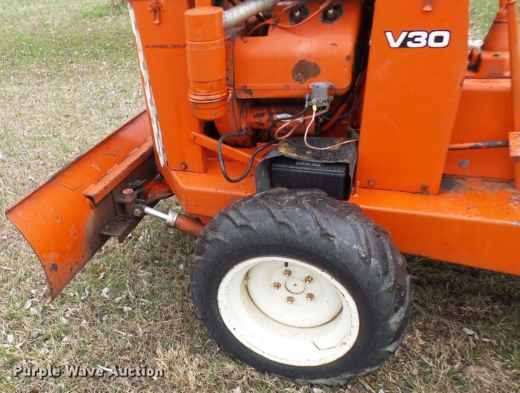 image for item DL0917 Ditch Witch V30  trencher