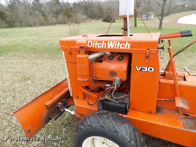 image for item DL0917 Ditch Witch V30  trencher