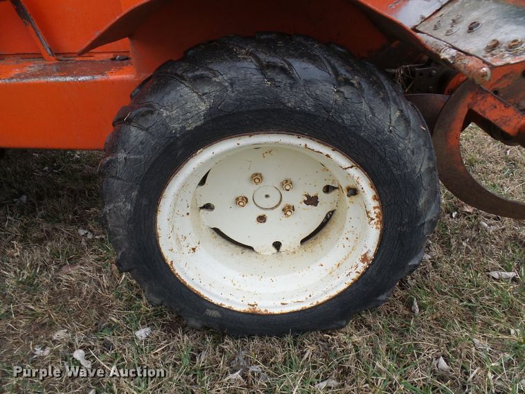 image for item DL0917 Ditch Witch V30  trencher