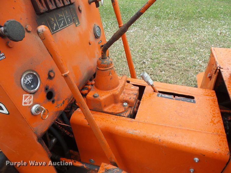 image for item DL0917 Ditch Witch V30  trencher