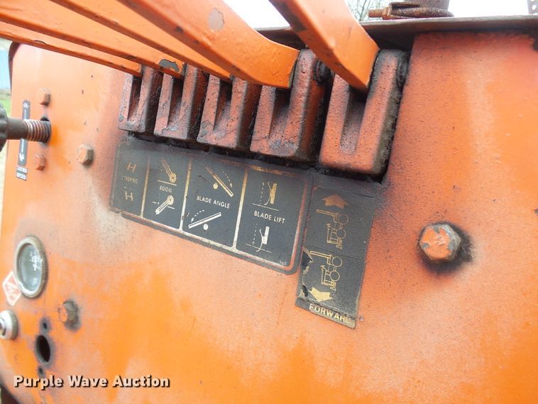 image for item DL0917 Ditch Witch V30  trencher