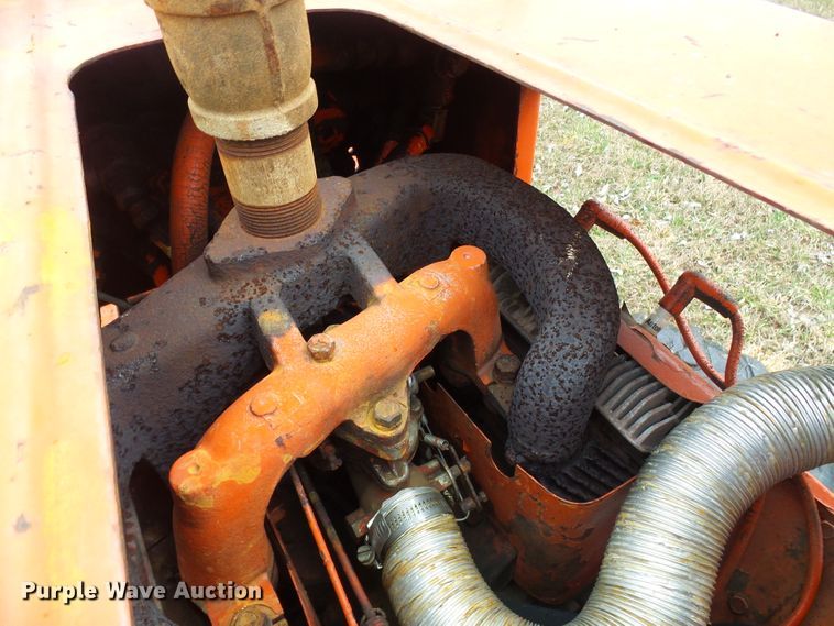 image for item DL0917 Ditch Witch V30  trencher