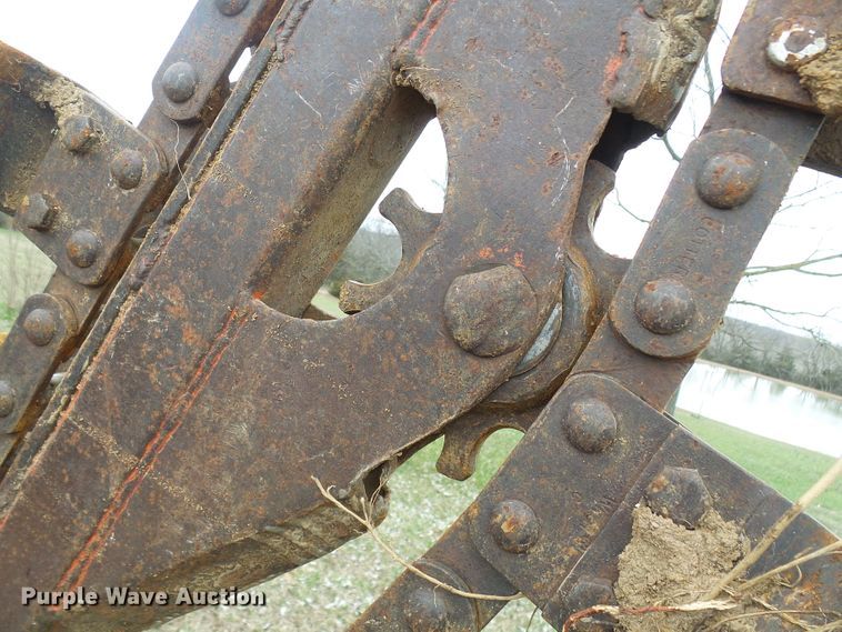 image for item DL0917 Ditch Witch V30  trencher