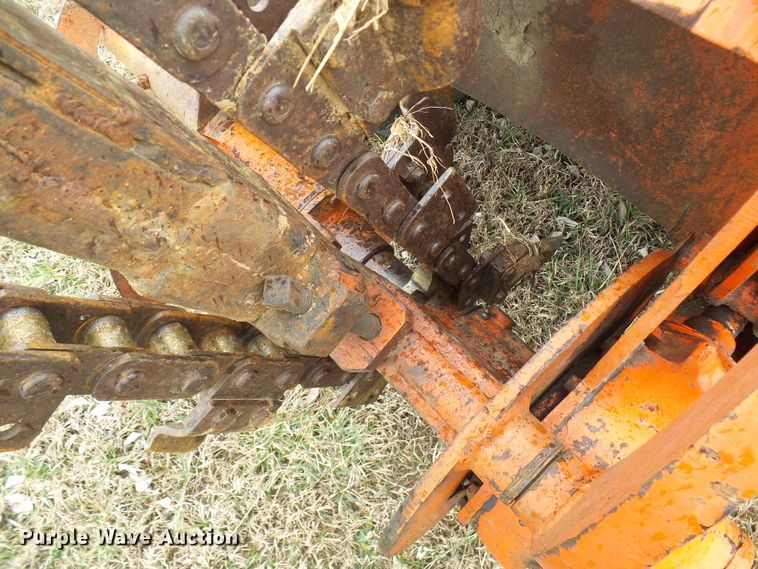 image for item DL0917 Ditch Witch V30  trencher