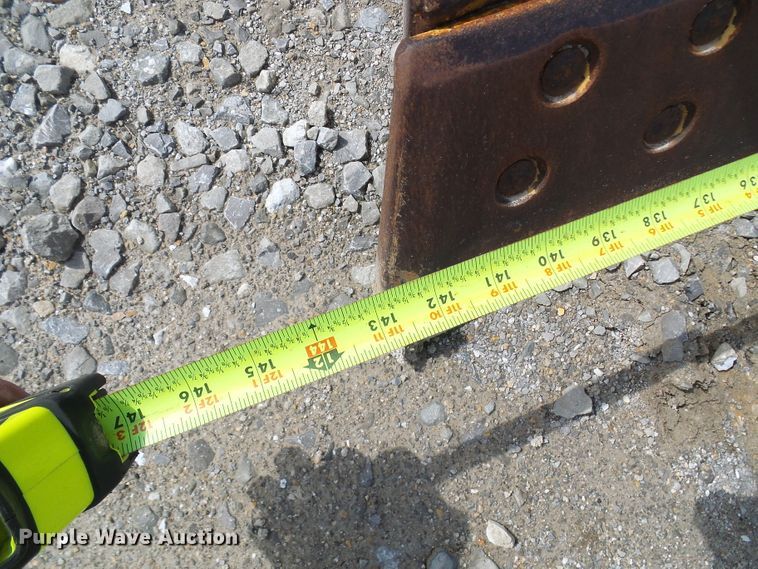 image for item DL0924 1975 Caterpillar 815  soil compactor