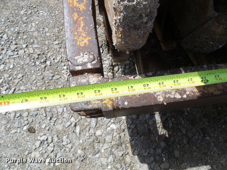 image for item DL0924 1975 Caterpillar 815  soil compactor