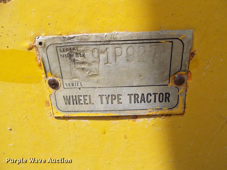 image for item DL0924 1975 Caterpillar 815  soil compactor