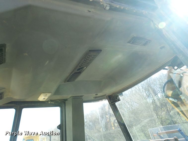 image for item DL0925 1995 Case 580L  backhoe