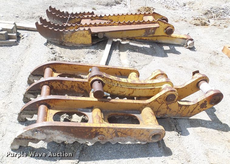 image for item DL0930 32"W excavator thumb