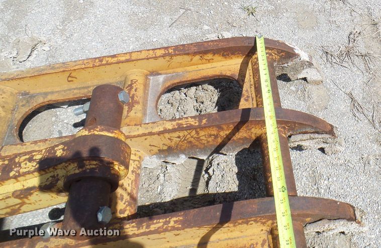 image for item DL0930 32"W excavator thumb