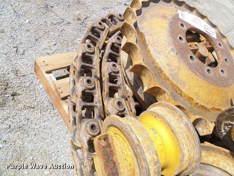 image for item DL0931 John Deere 550H parts