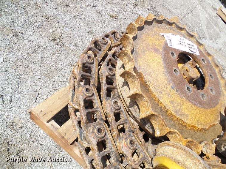 image for item DL0931 John Deere 550H parts