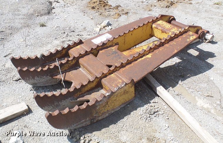 image for item DL0932 32"W excavator thumb