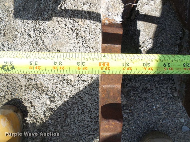 image for item DL0932 32"W excavator thumb