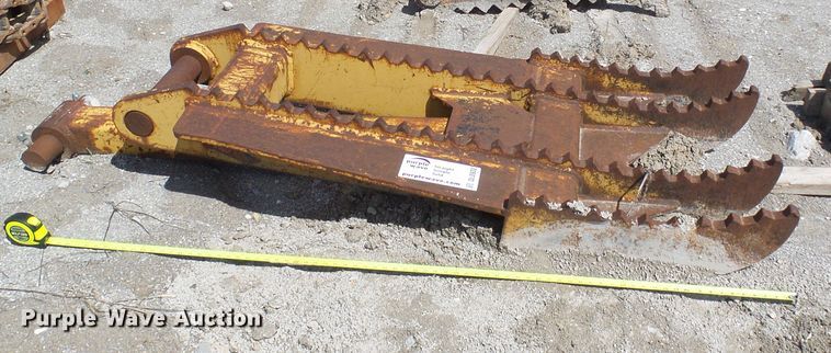 image for item DL0932 32"W excavator thumb