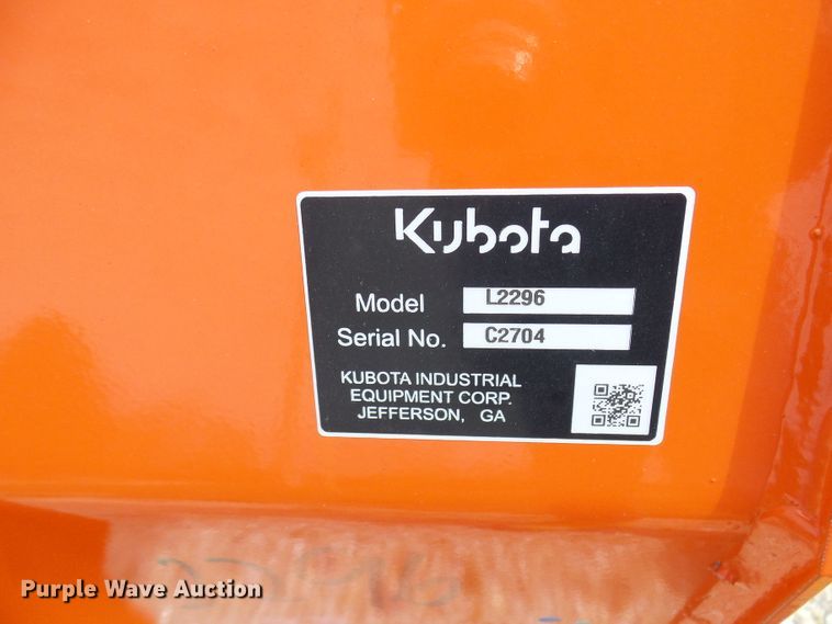 image for item DL0935 Kubota L2296 72"W bucket