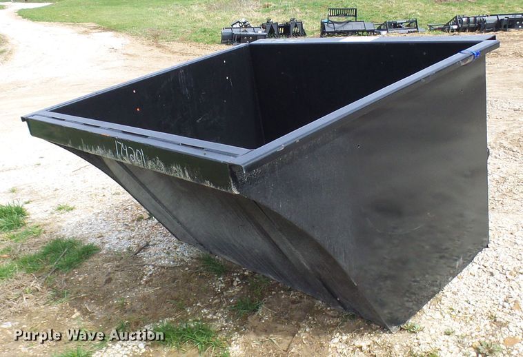 image for item DL0936 Skid steer dumpster