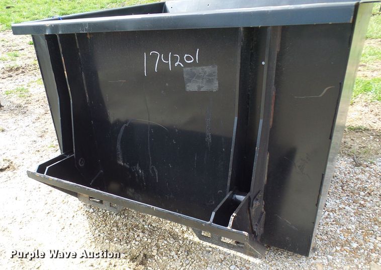 image for item DL0936 Skid steer dumpster
