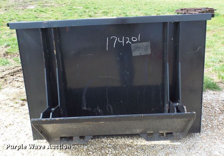 image for item DL0936 Skid steer dumpster