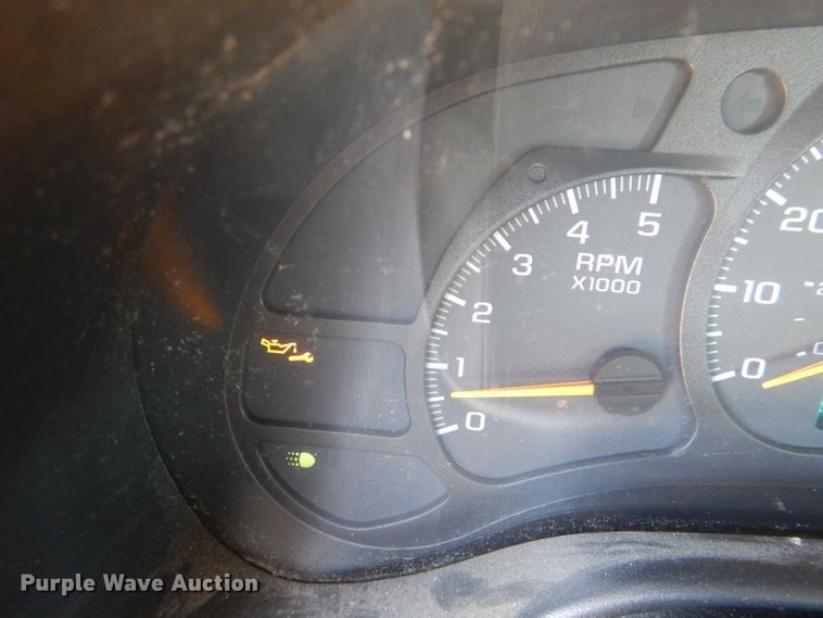 image for item DL4827 2006 GMC C5500  bucket truck