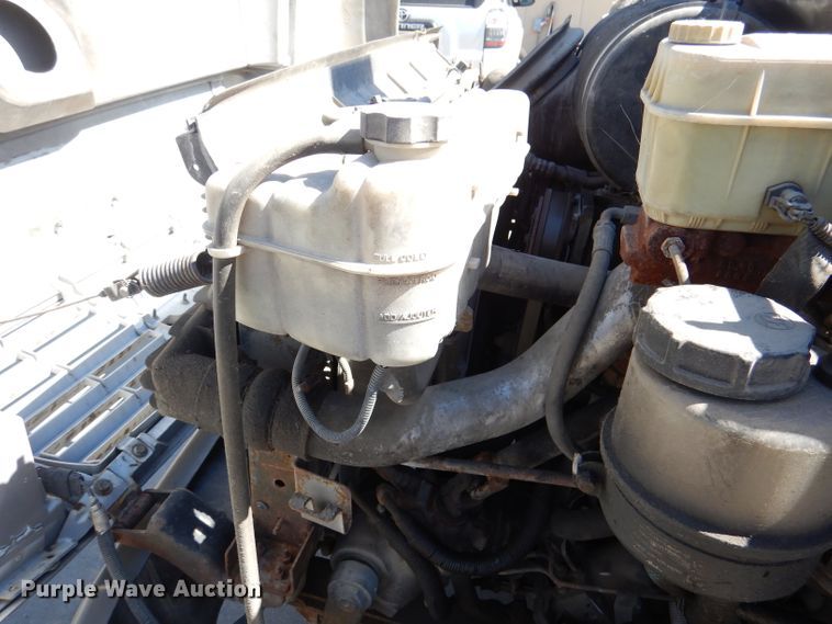 image for item DL4827 2006 GMC C5500  bucket truck