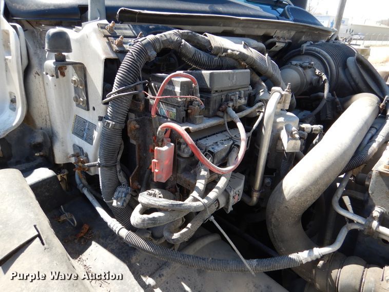 image for item DL4827 2006 GMC C5500  bucket truck